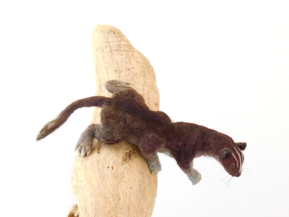Hexapod Weasel: “Midnight”