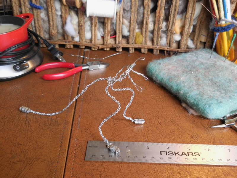 Completed framework, already looking lively. Note the reinforcing twist on the forelegs they need to be moveable, but won’t get nearly as much repeat motion as the hindlegs and tail. Pic #6: Armature